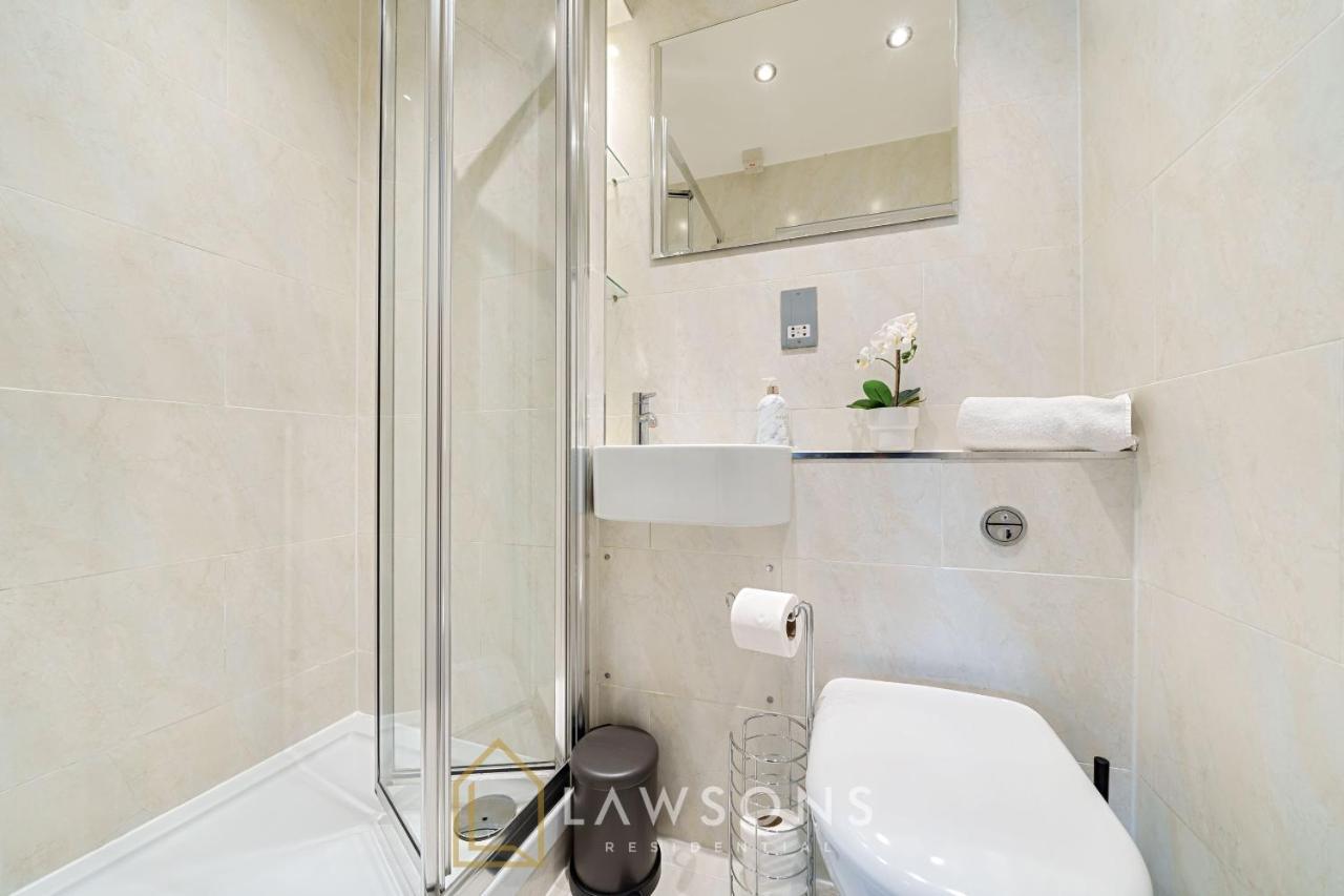 Stylish Living By Lawsons - 3 En Suites 윈저 외부 사진