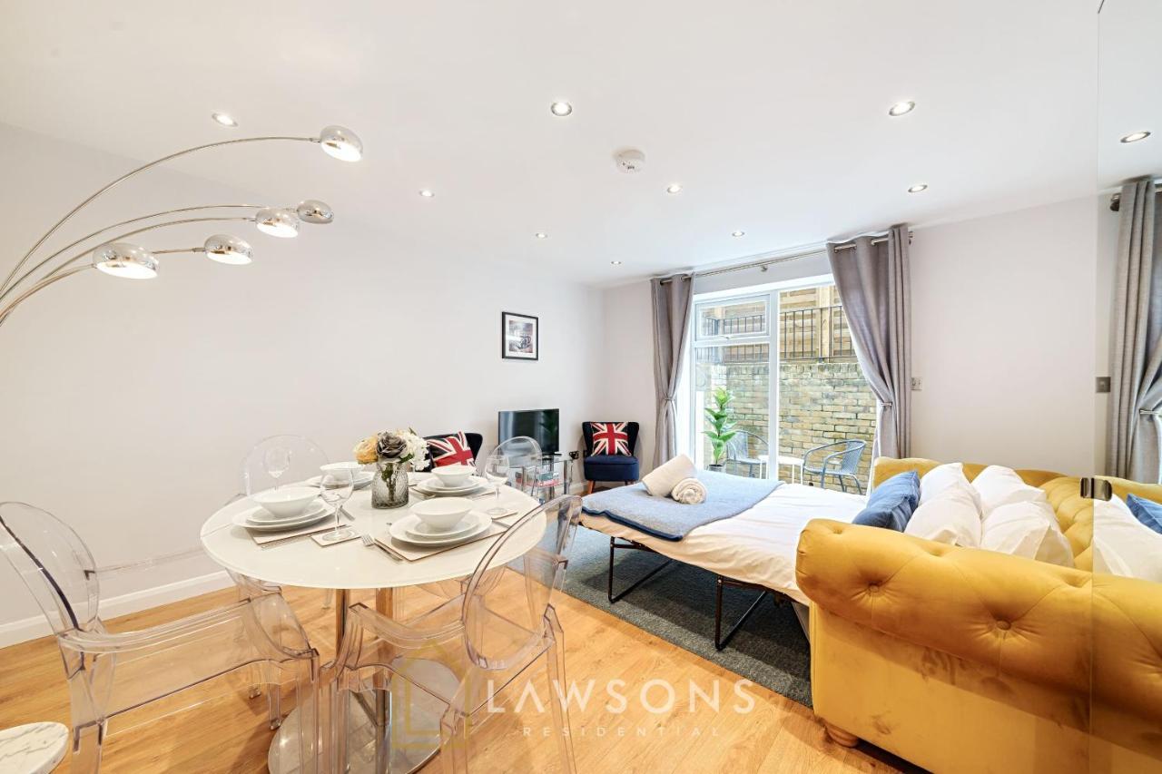 Stylish Living By Lawsons - 3 En Suites 윈저 외부 사진