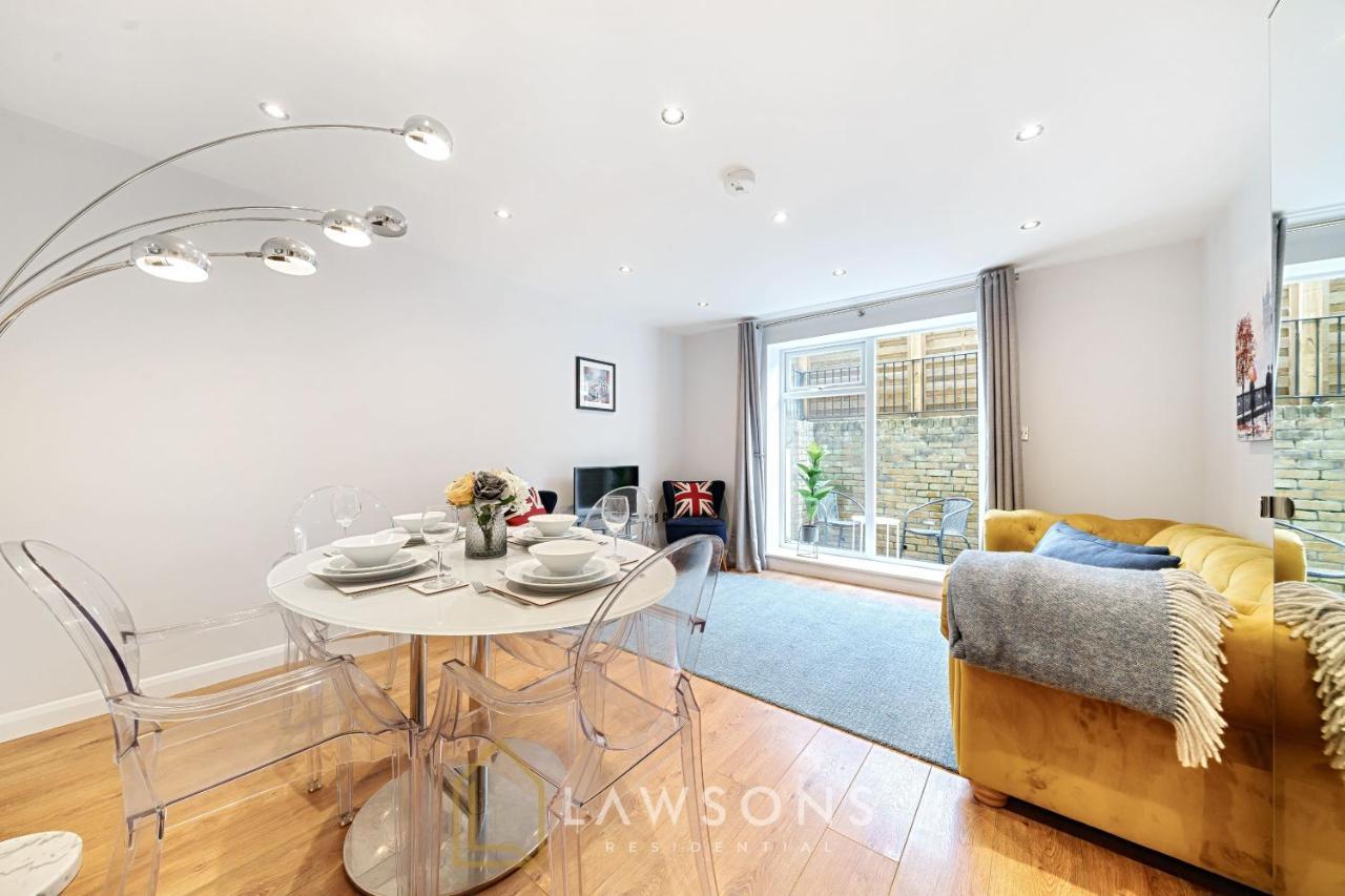Stylish Living By Lawsons - 3 En Suites 윈저 외부 사진