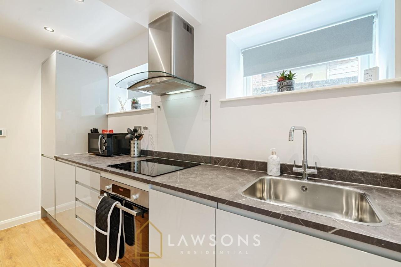 Stylish Living By Lawsons - 3 En Suites 윈저 외부 사진