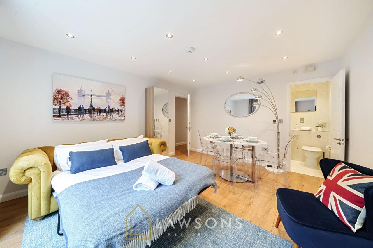 Stylish Living By Lawsons - 3 En Suites 윈저 외부 사진