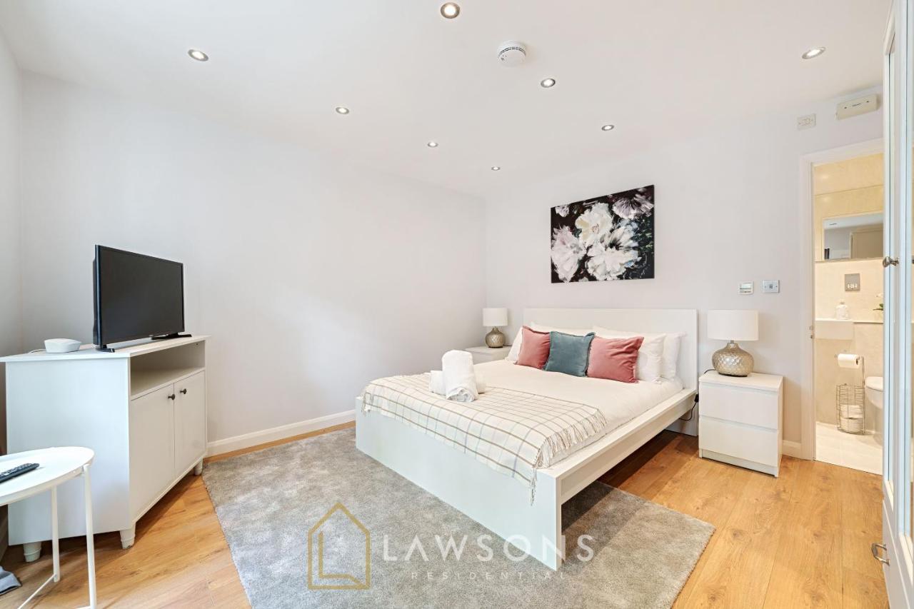 Stylish Living By Lawsons - 3 En Suites 윈저 외부 사진